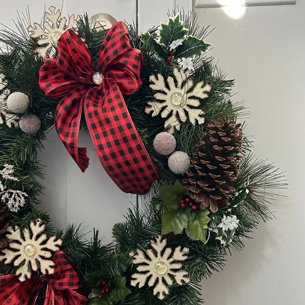 Large Artificial Winter Rustic Snowflake Evergreen Wreath